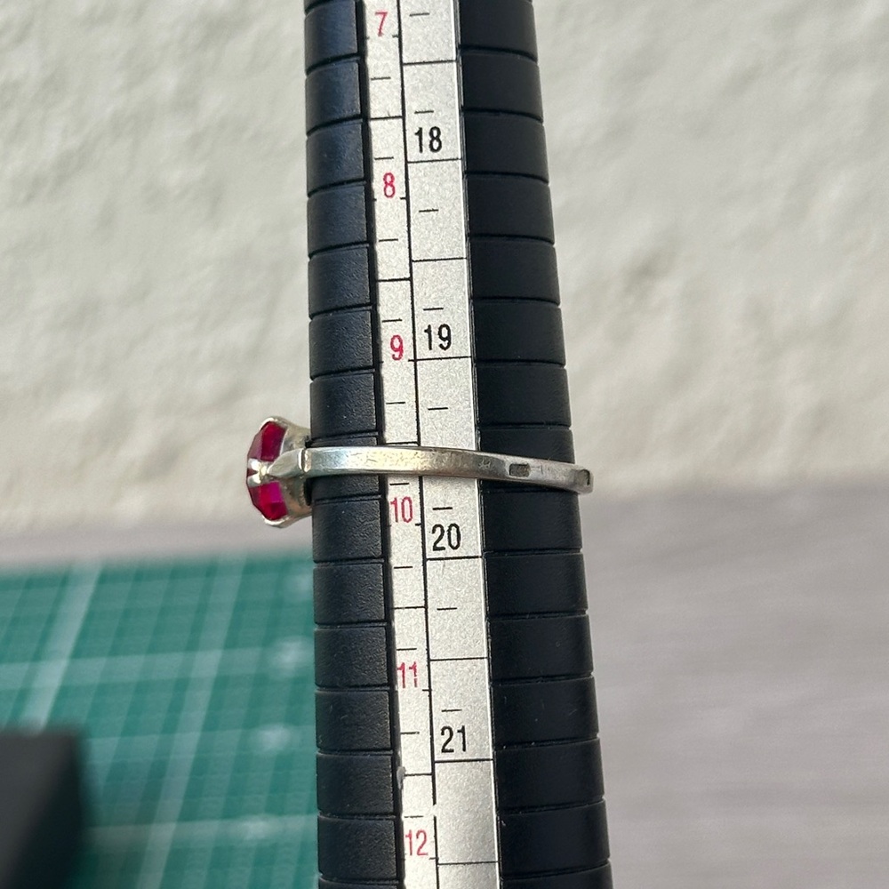 Elegant Silver Vintage Soviet Ruby Ring With Spli… - image 8